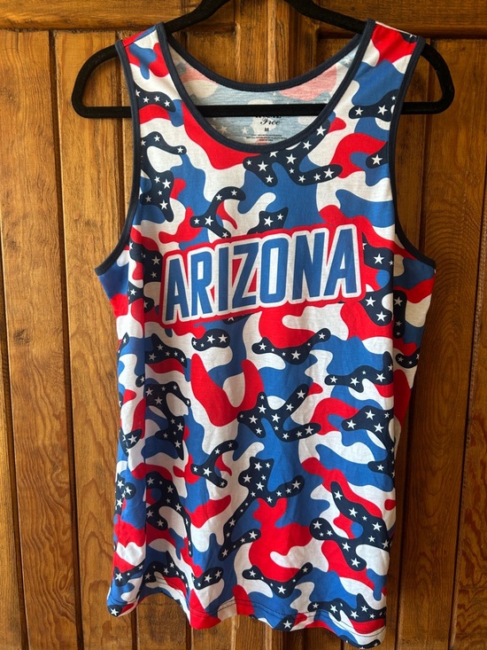 Home Free Tops - NWOT Arizona Women’s Patriotic Camo Tank Top - Red, White & Blue. Medium